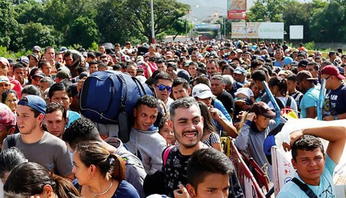 Bolivia dará estatus legal a los migrantes venezolanos en el país por razones humanitarias