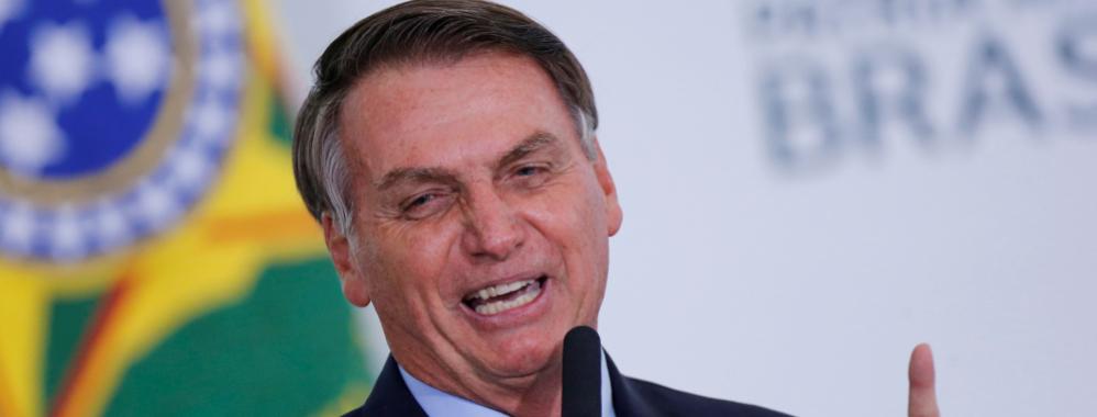 Presidente Bolsonaro propone congelar los salarios de los funcionarios públicos hasta 2021