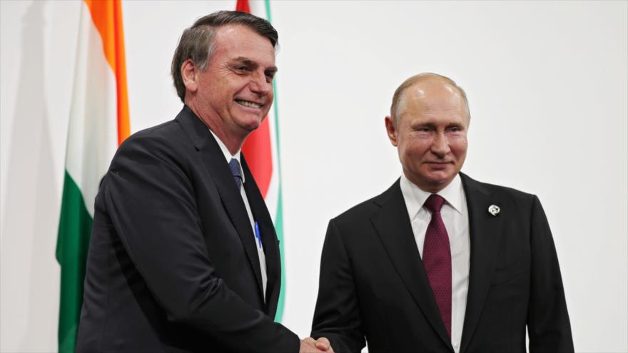 Putin y Bolsonaro acuerdan reforzar la cooperación bilateral, incluida la lucha contra el coronavirus