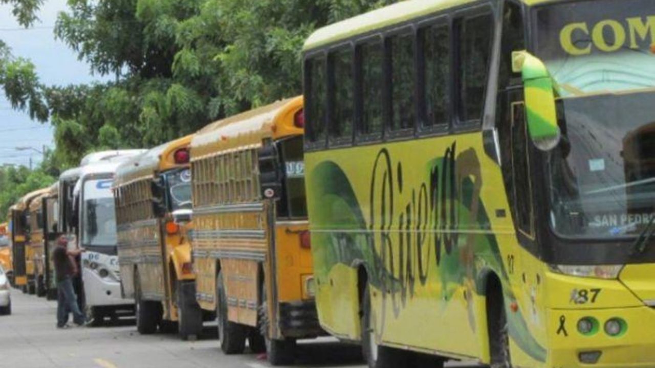  Honduras reanuda operación del transporte público y extiende horario de circulación