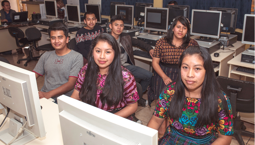 Falta de empleo, educación y Covid-19 marcan a jóvenes guatemaltecos