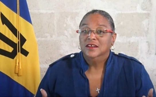 Primera ministra de Barbados anuncia pausa nacional