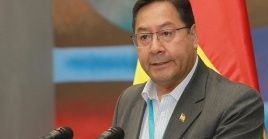  Presidente Arce pide a médicos dejar paro y vacunar en Bolivia