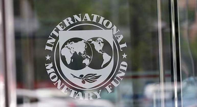 Directorio del FMI aprueba línea de crédito flexible de US$ 18.500 millones para Chile