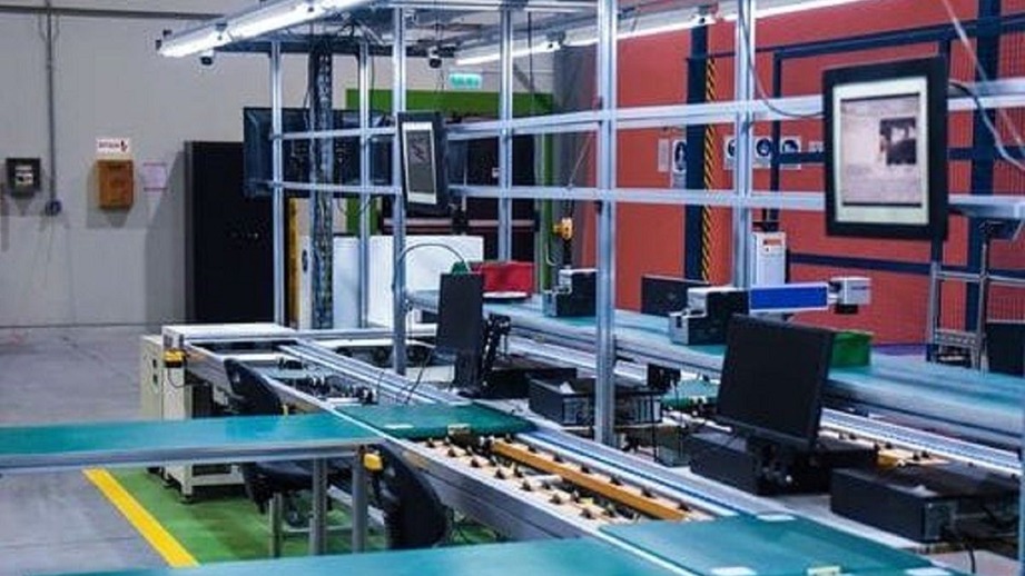Se inaugura la primera "fábrica inteligente" de Argentina y América Latina: creará chips y computadoras