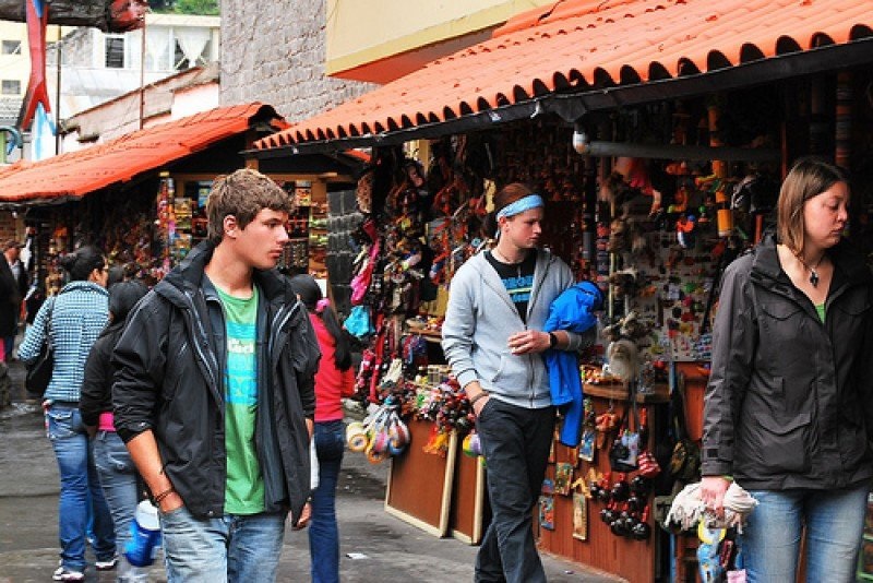 Ecuador busca llegar a 1,5 millones de visitantes extranjeros en 2023