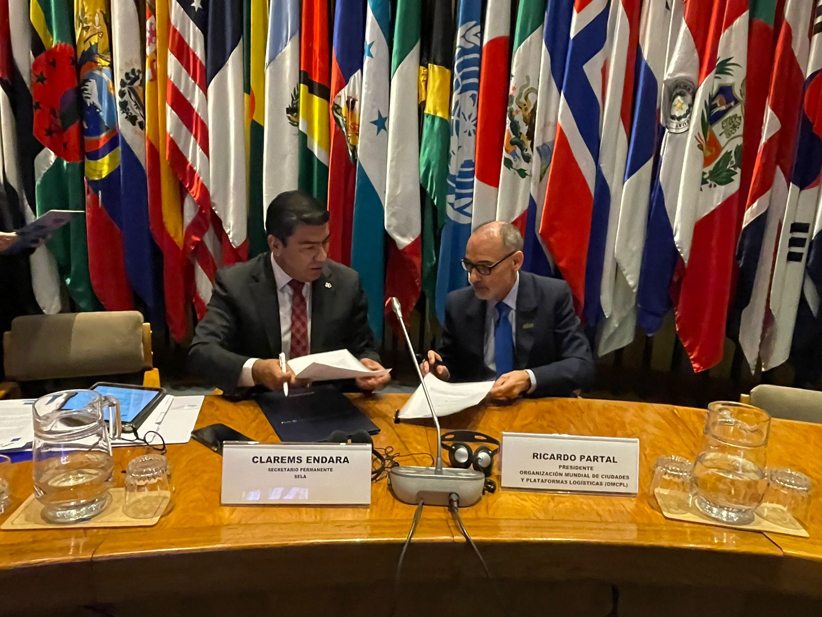 SELA y OMCPL firman convenio de integración y cooperación