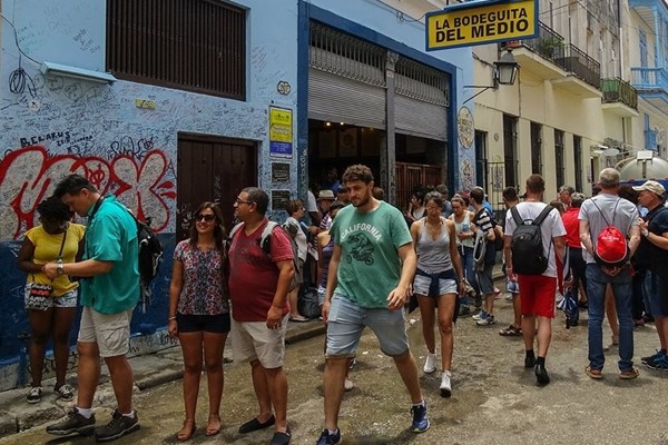 Unos 1,6 millones de turistas visitaron Cuba hasta agosto
