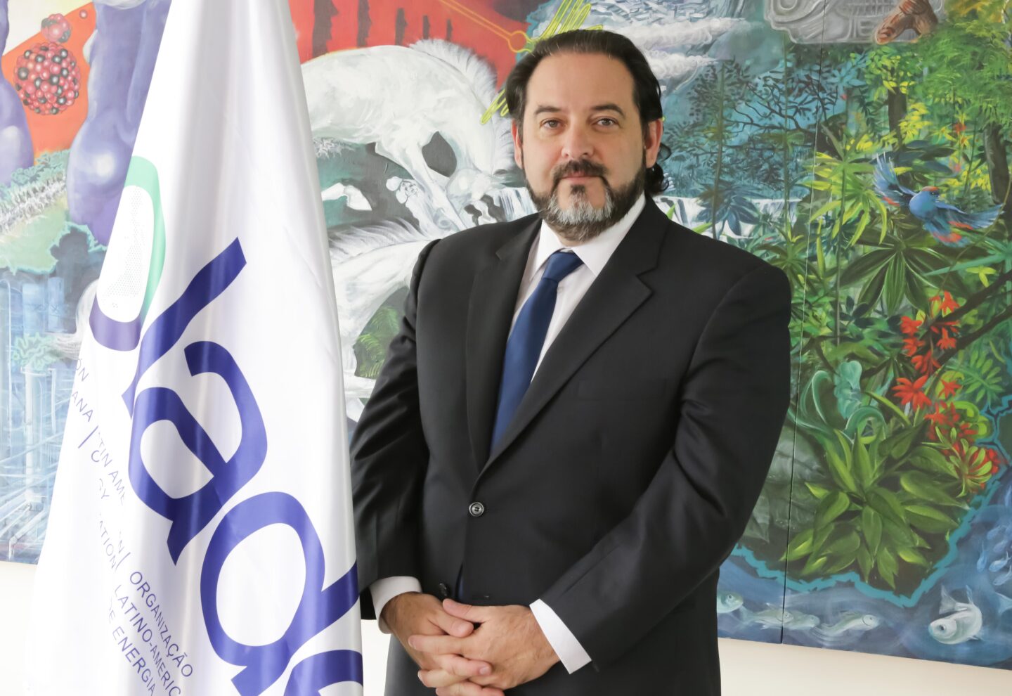 Secretario Ejecutivo de OLADE destaca la "visión coherente" y "ejemplo" de Uruguay en sector energético 