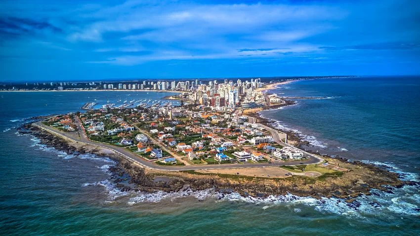 Uruguay tiene el riesgo país más bajo de la región