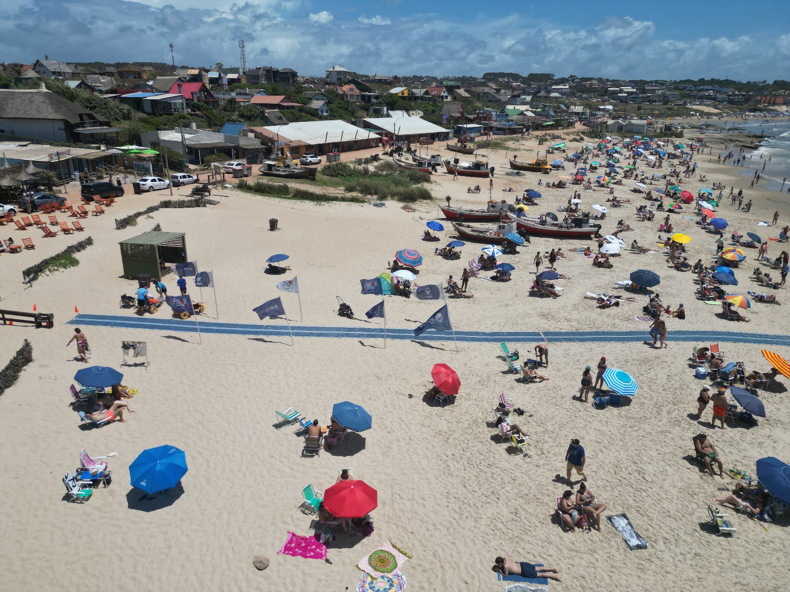 Casi cuatro millones de turistas extranjeros visitaron Uruguay en 2023