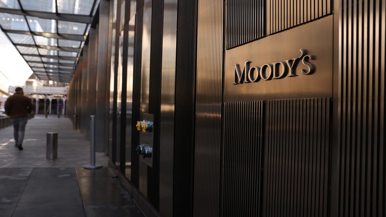 Moody's: perspectiva crediticia en América Latina para 2024 es estable