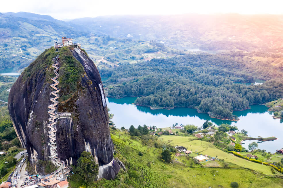 Turismo en Colombia captó monto récord de 9,000 millones de dólares en 2023