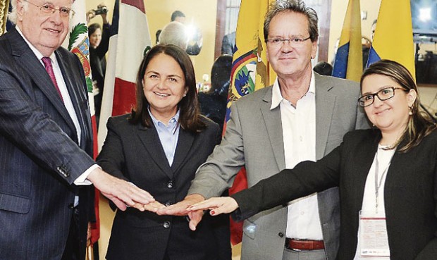 Perú Fortalece Relaciones Comerciales Con Chile , Colombia Y Ecuador
