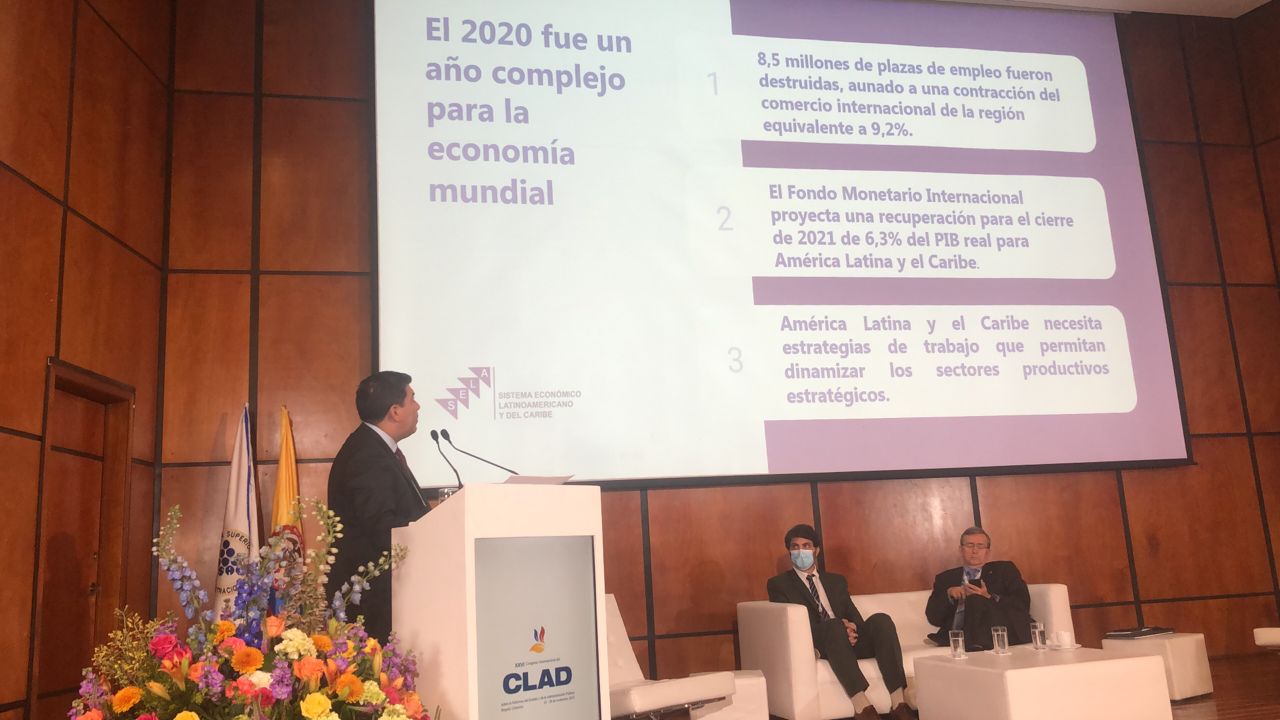 Secretario Permanente del SELA reitera en el Congreso CLAD compromiso del organismo con la recuperación económica de ALC