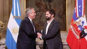 Presidentes de Chile y Argentina abogan por integración regional 