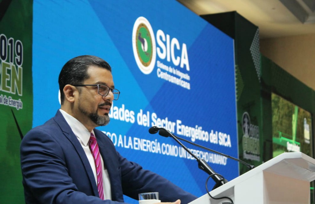 Werner Vargas asume secretaría general del SICA
