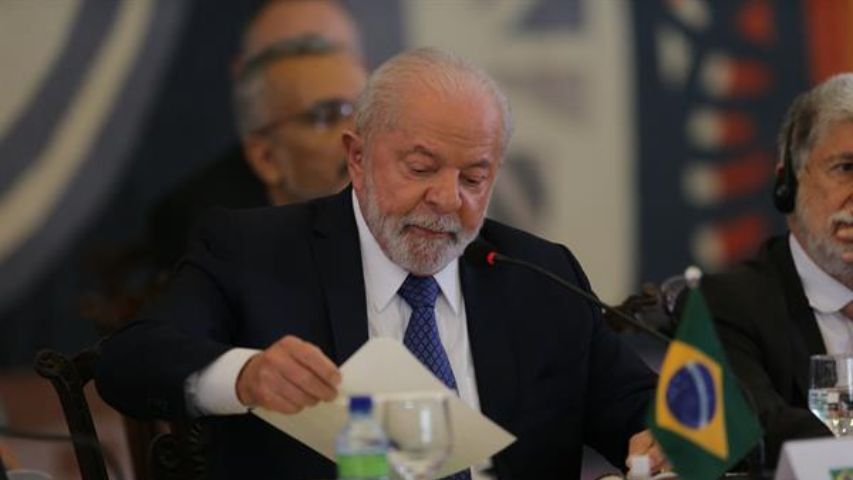 Lula propone a Suramérica diseñar una "nueva hoja de ruta de la integración" en 120 días