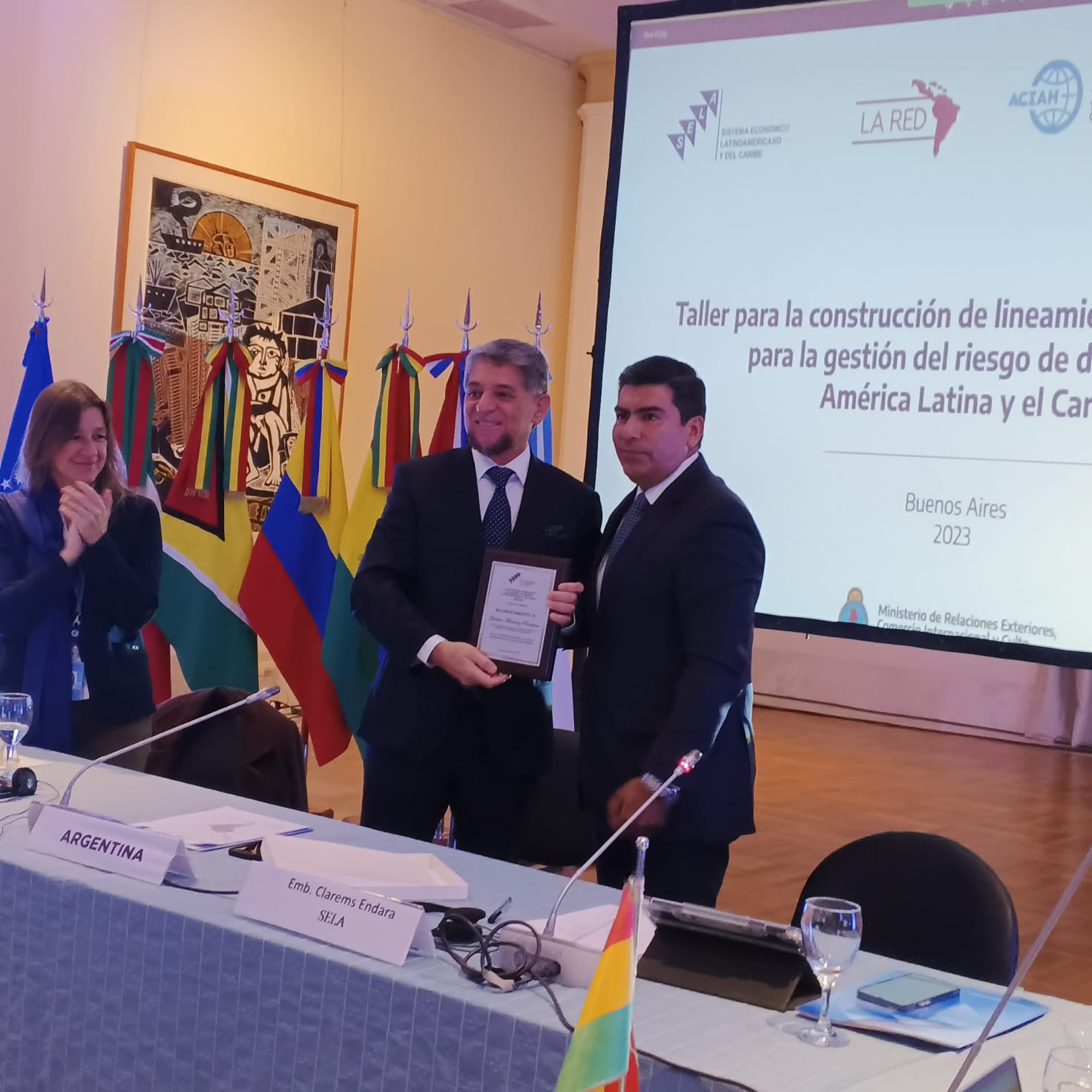 SELA otorga reconocimiento a Embajador Gustavo Martínez Pandiani por su aporte a la integración