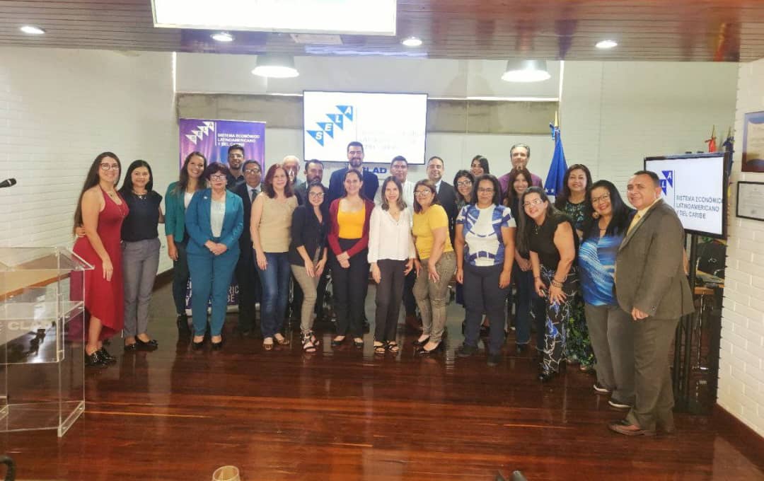 Funcionarios del SELA reciben taller de Planificación estratégica, indicadores y cadenas de valor en Caracas