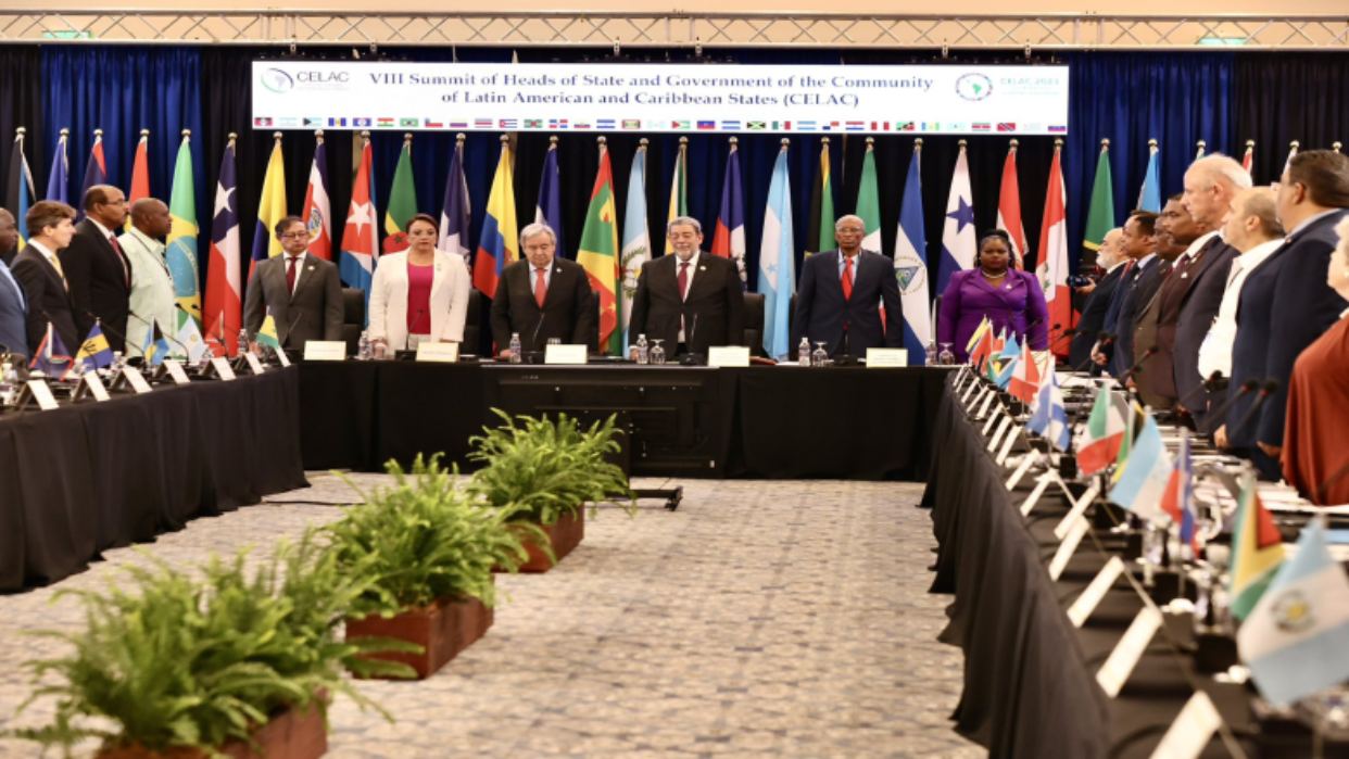 Presidentes de Cuba, Honduras y Colombia piden paz sin injerencias externas, en Cumbre CELAC