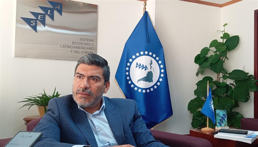 Foto de Embajador Clarems Endara afirma que Uruguay sería un Ejemplo Económico a seguir en la Región