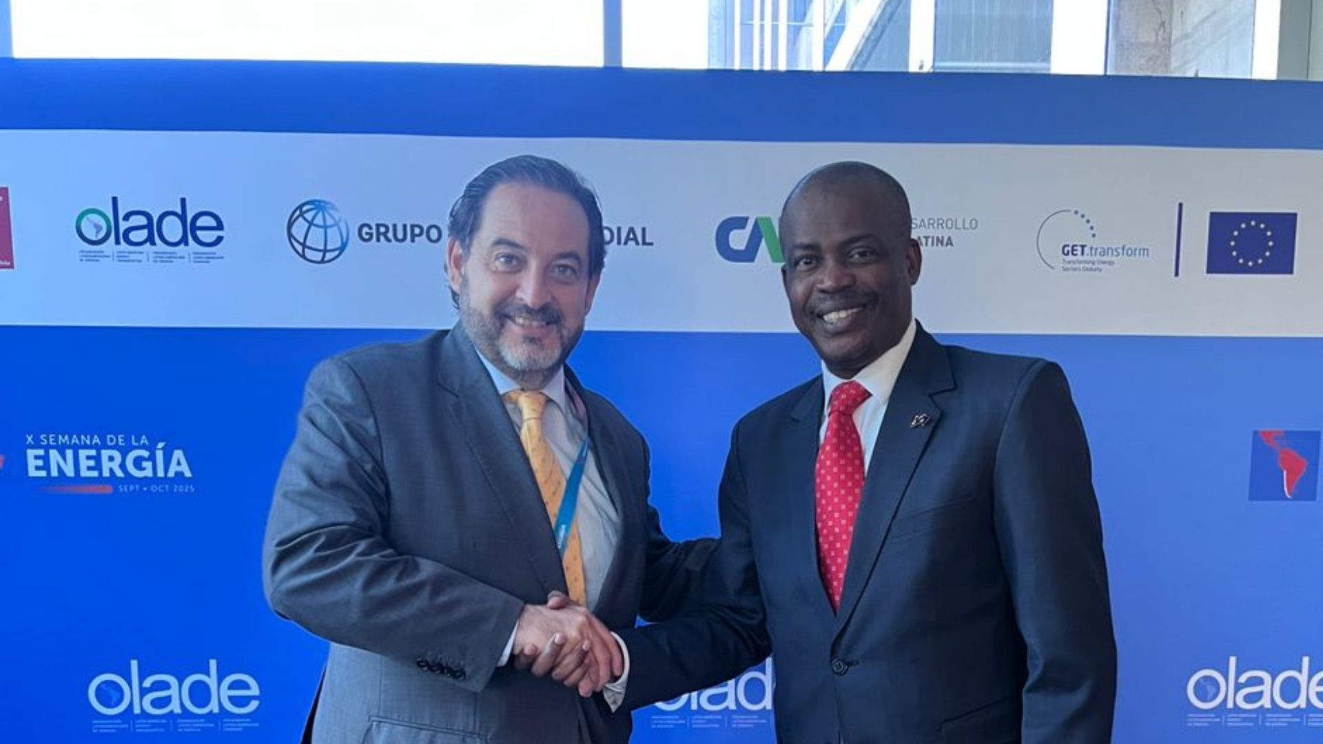 Foto de SELA y OLADE reiteran compromiso conjunto con la integración energética de la región