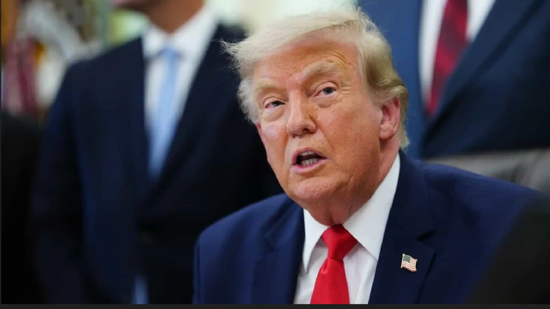 Foto de Trump considera que «la inmigración ilegal está matando» a Europa